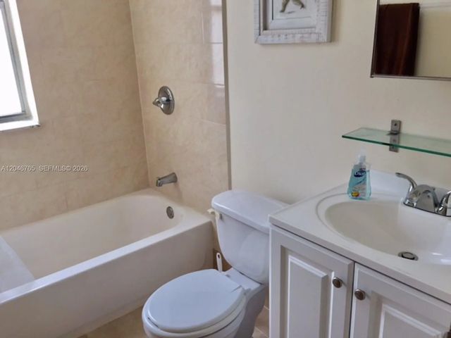 5 of 13 - 802 Euclid Avenue #201, Miami Beach, FL