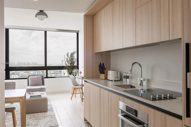 4 of 82 - 225 N Miami Avenue #3412, Miami, FL