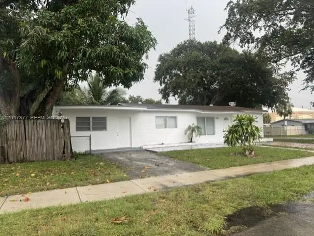 2 of 20 - 6901 Thomas Street, Hollywood, FL
