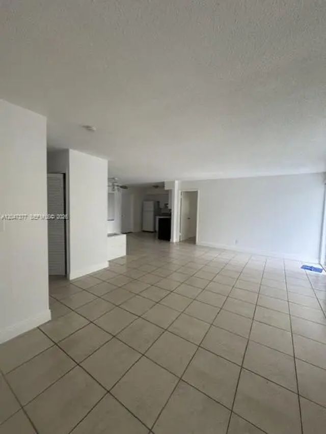 4 of 20 - 6901 Thomas Street, Hollywood, FL