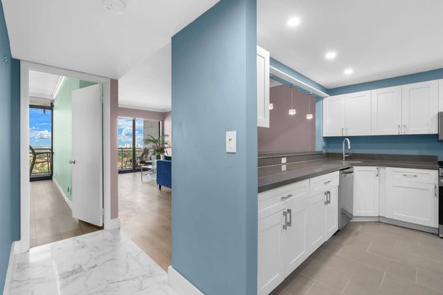 2 of 52 - 1600 S Ocean Drive #phc, Hollywood, FL
