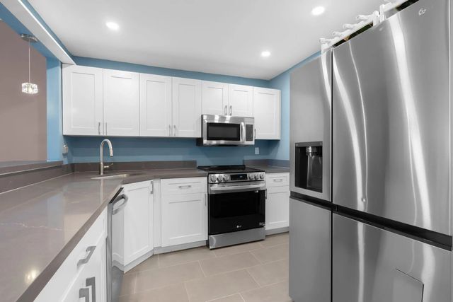 4 of 52 - 1600 S Ocean Drive #phc, Hollywood, FL