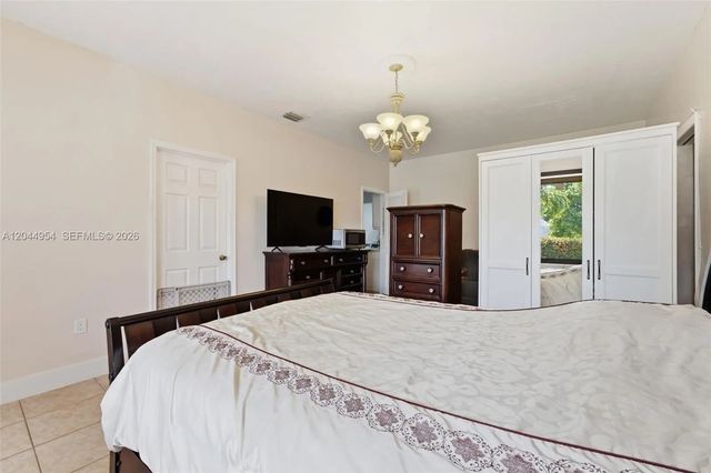 5 of 47 - 1419 Sw 76th Court, Miami, FL