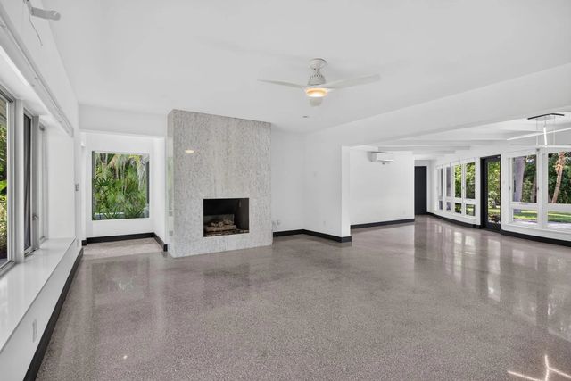 3 of 74 - 2614 Ne 15th Street, Fort Lauderdale, FL