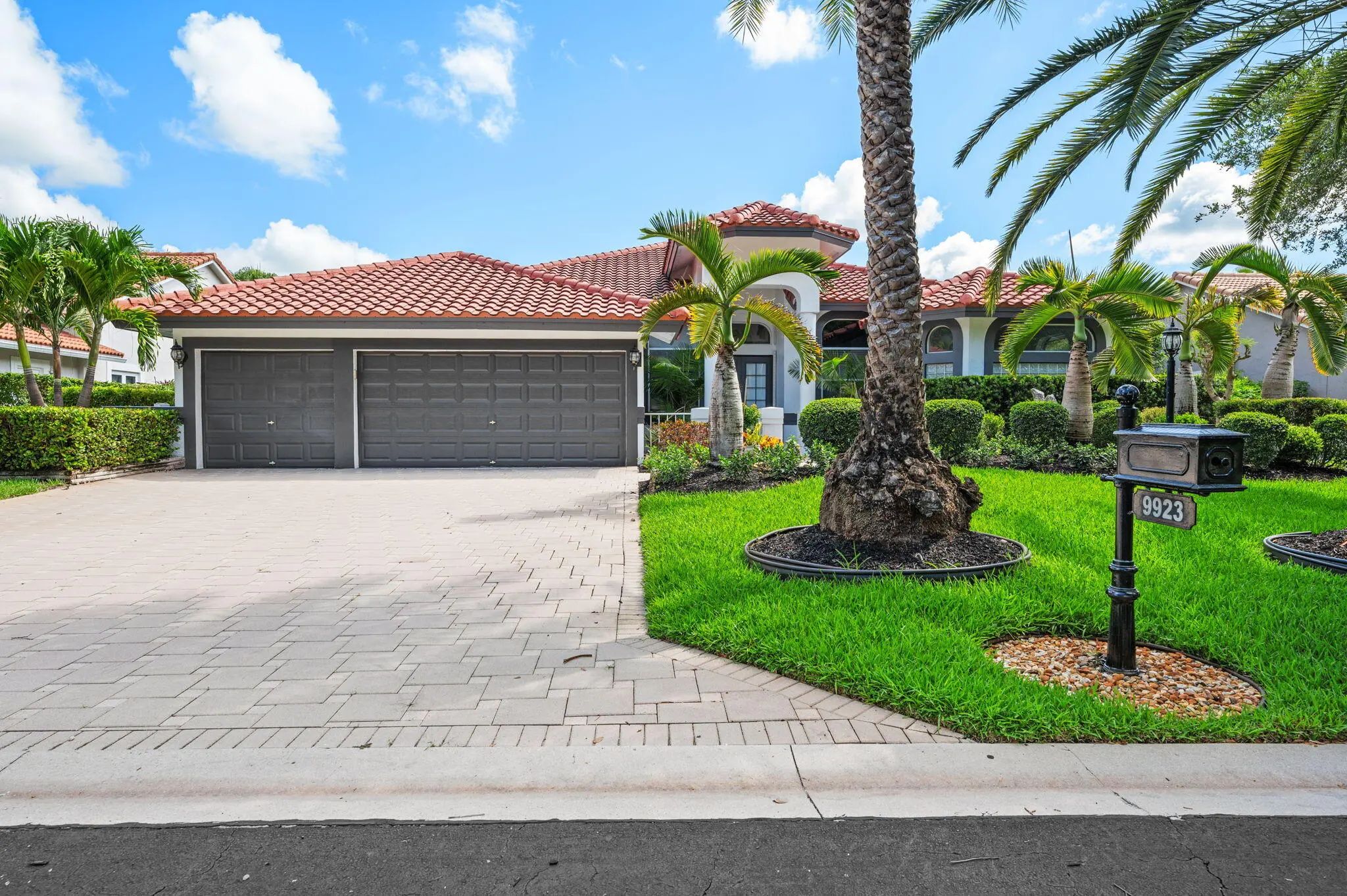 9923 Nw 64th Court, Parkland
