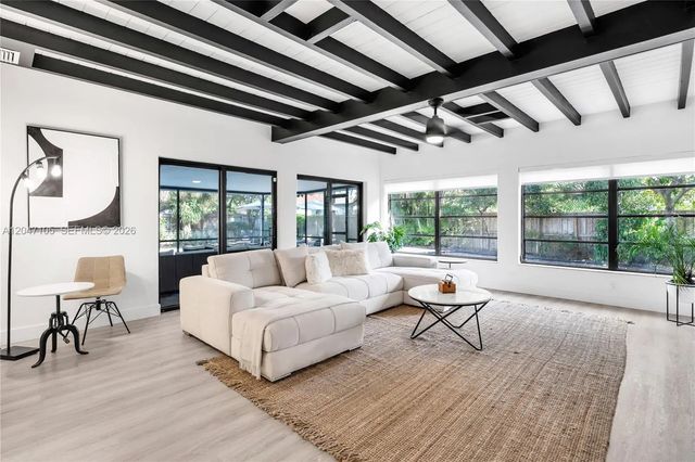 3 of 35 - 714 Ne 2nd Street, Pompano Beach, FL