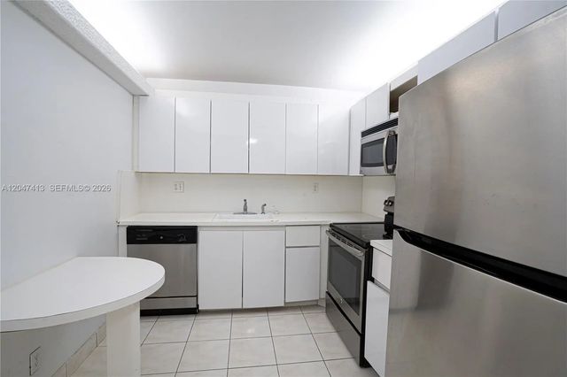 600 Three Islands Boulevard #316, Hallandale Beach