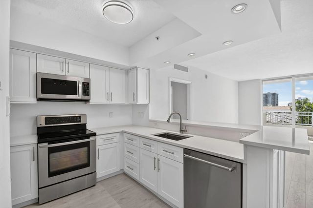 403 S Sapodilla Avenue #409, West Palm Beach