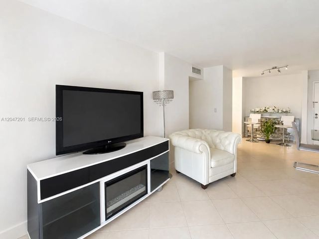 4 of 31 - 8870 Fontainebleau Boulevard #106, Miami, FL