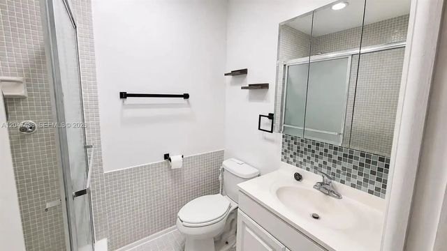 5 of 14 - 3321 Raleigh Street #3h, Hollywood, FL