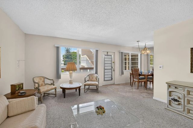 2049 Ventnor O Crescent #2049, Deerfield Beach