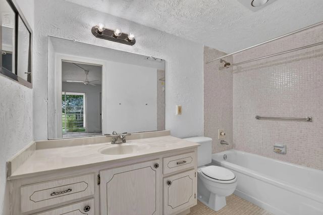 4 of 42 - 2049 Ventnor O Crescent #2049, Deerfield Beach, FL