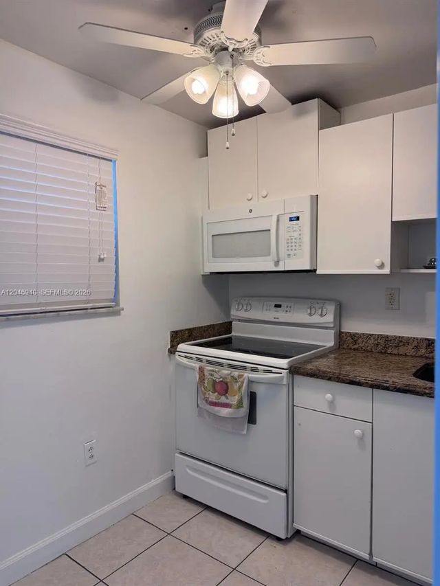 3 of 24 - 1725 W 60th Street #f222, Hialeah, FL