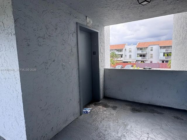 4 of 24 - 1725 W 60th Street #f222, Hialeah, FL