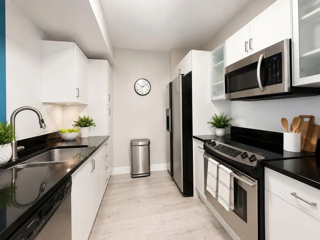 2775 Ne 187th #408, Aventura