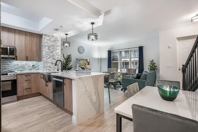 3 of 57 - 2609 Ne 14th Avenue #114, Wilton Manors, FL