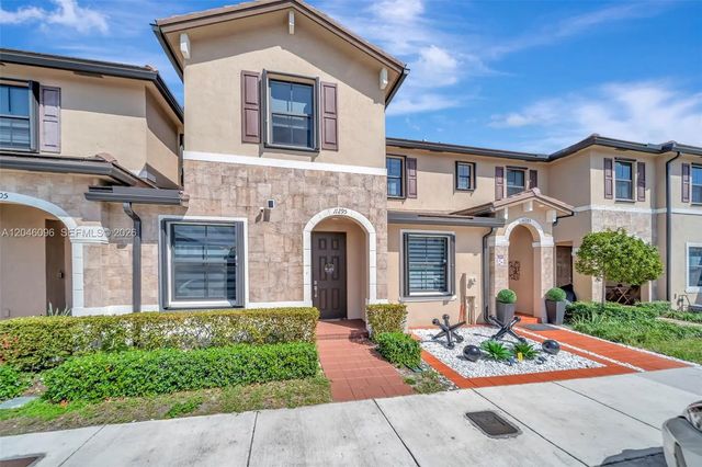 4 of 62 - 11295 W 34th Way, Hialeah, FL