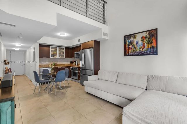 2 of 26 - 41 Se 5th Street #908, Miami, FL