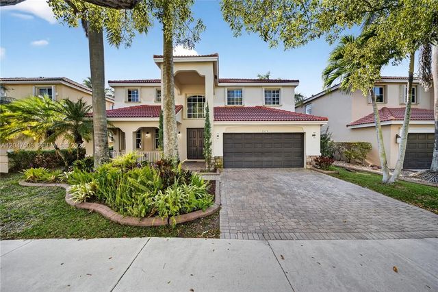1325 Chenille Circle, Weston