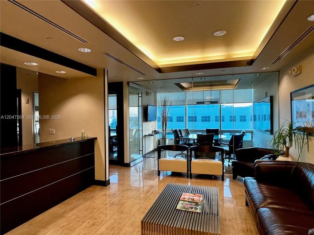 4 of 30 - 20900 Ne 30 Th Avenue #600, Aventura, FL