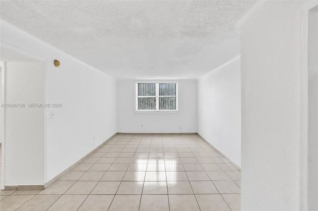 3 of 20 - 606 W 81st Street #323, Hialeah, FL
