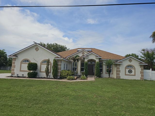1637 Sw La Gorce Avenue, Port St. Lucie