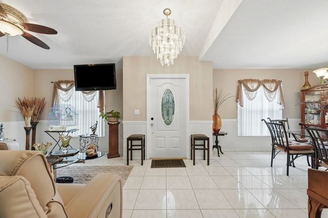 4 of 31 - 1842 Sw Penrose Avenue, Port St. Lucie, FL