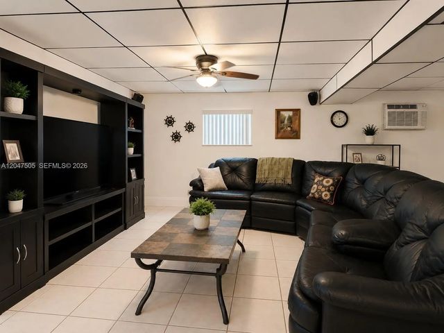 4 of 17 - 5240 Sw 82nd Avenue, Davie, FL