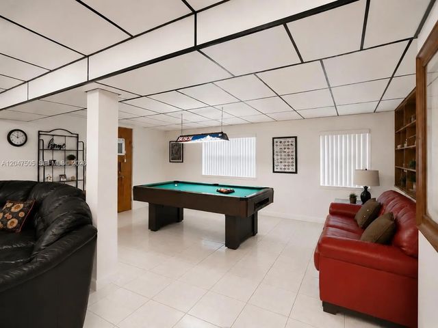 5 of 17 - 5240 Sw 82nd Avenue, Davie, FL