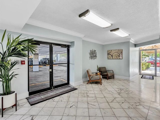 3 of 30 - 2020 Ne 135th Street #601, North Miami, FL