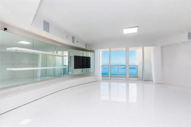3 of 41 - 17201 Collins Avenue #1807, Sunny Isles Beach, FL