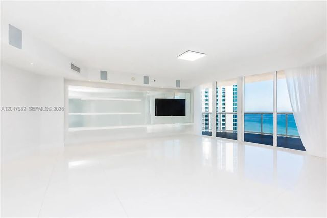5 of 41 - 17201 Collins Avenue #1807, Sunny Isles Beach, FL