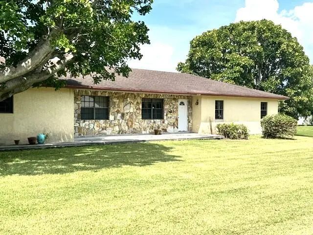 36911 3rd Street, Canal Point
