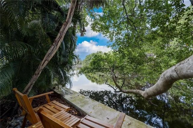 4 of 51 - 50 Ne 30th Court #1-2, Wilton Manors, FL