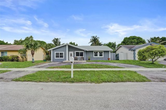7812 Sw 7th Place, North Lauderdale
