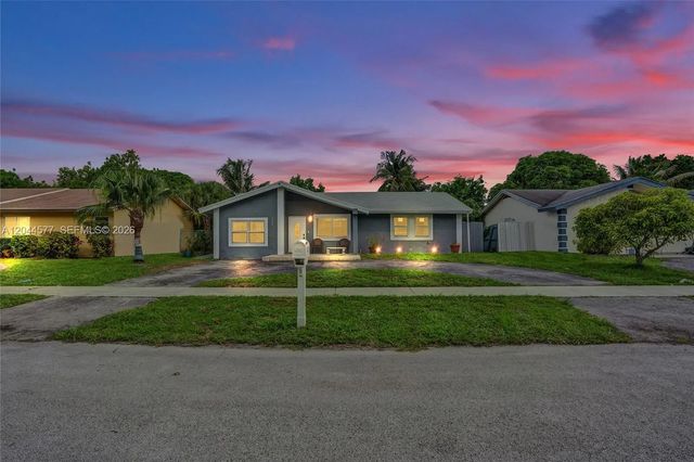 3 of 42 - 7812 Sw 7th Place, North Lauderdale, FL