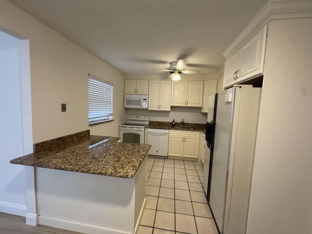 4 of 19 - 4353 Broadway Street, Lake Worth, FL