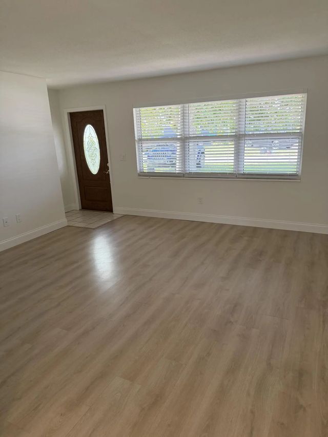5 of 19 - 4353 Broadway Street, Lake Worth, FL