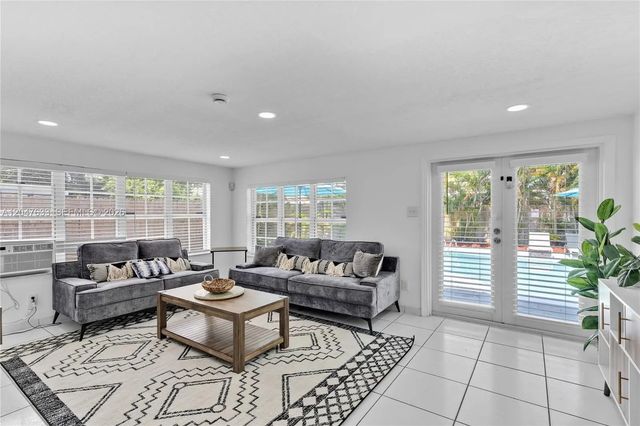 5 of 19 - 6445 Sw 22nd Court, Miramar, FL