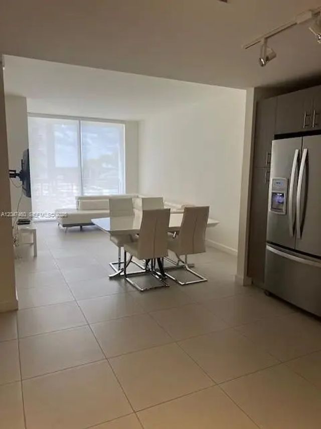 4 of 32 - 5350 Nw 84th Avenue #512, Doral, FL