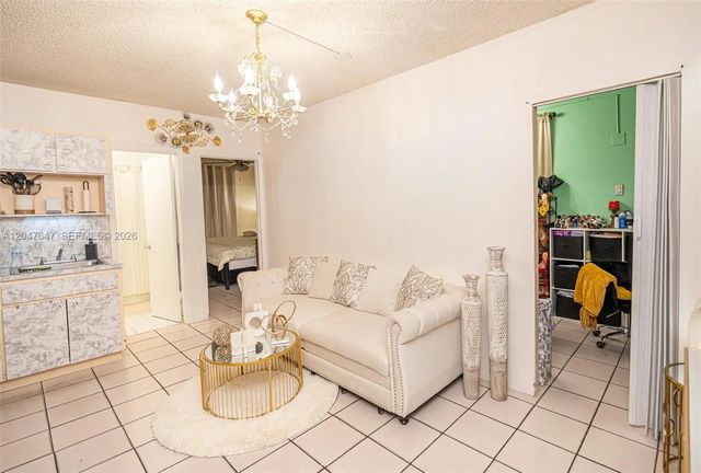 3 of 26 - 525 E 24th Street, Hialeah, FL