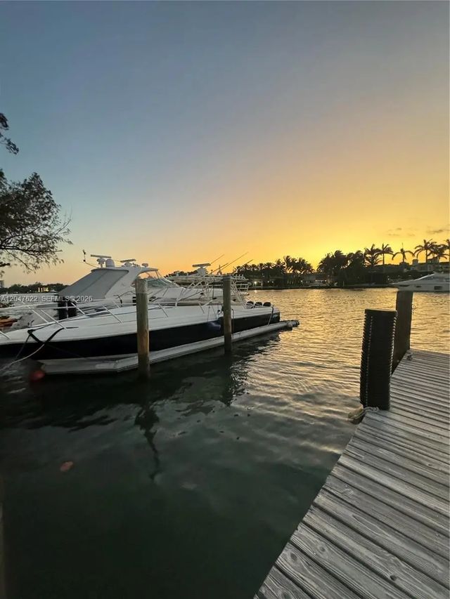 2 of 9 - 5005 Collins Avenue, Miami Beach, FL
