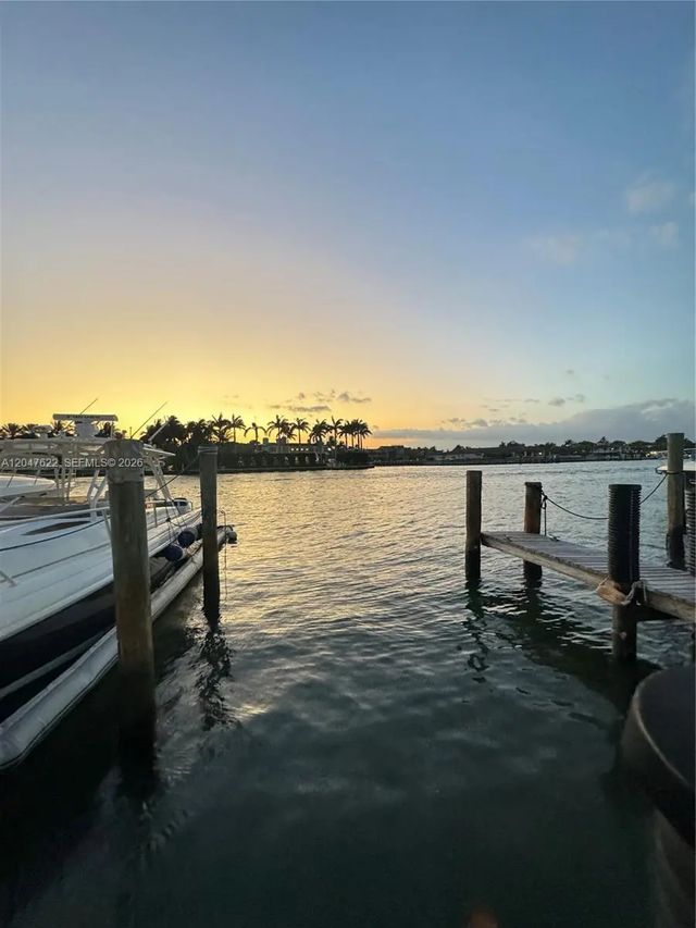 3 of 9 - 5005 Collins Avenue, Miami Beach, FL
