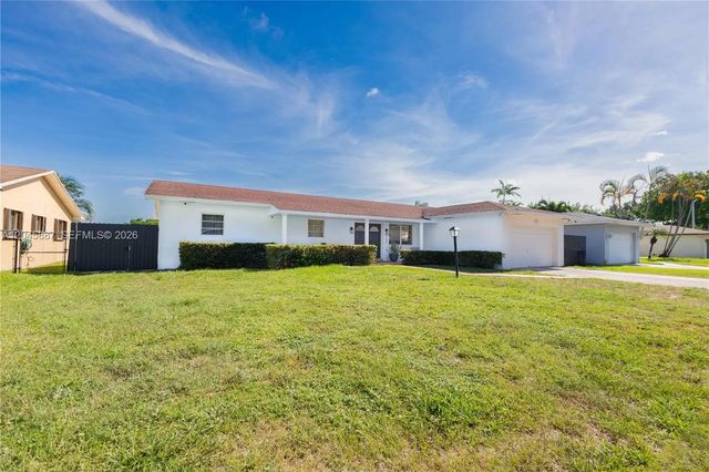 2 of 45 - 1721 Nw 191st Street, Miami Gardens, FL