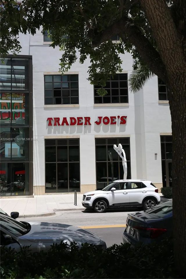 2 of 21 - 90 Ne 32nd Street #702, Miami, FL
