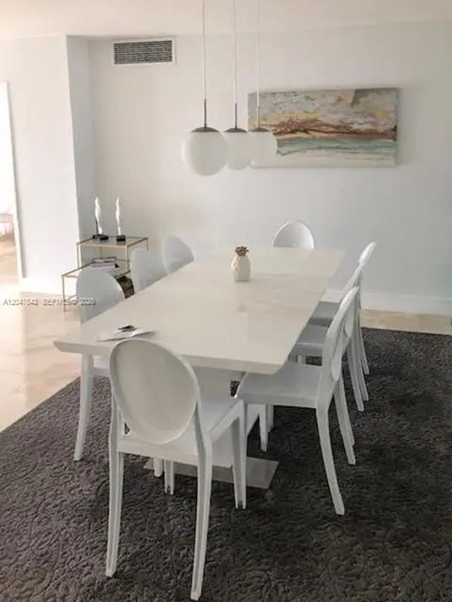 4 of 33 - 5701 Collins Avenue #1415, Miami Beach, FL