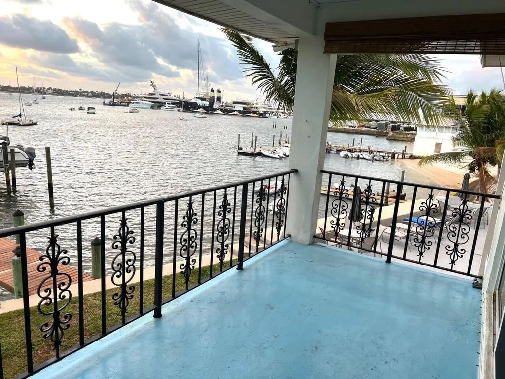 4700 N Flagler Drive #212, West Palm Beach