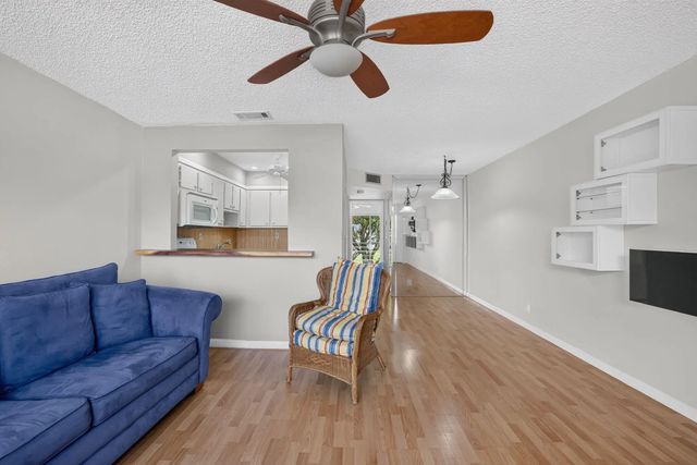 4 of 26 - 9141 Sunrise Lakes Boulevard #210, Sunrise, FL