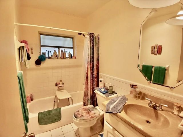 5 of 34 - 9500 Nw 70th Street, Tamarac, FL