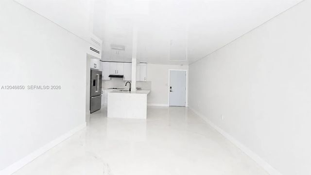 4 of 40 - 9682 Fontainebleau Boulevard #203, Miami, FL